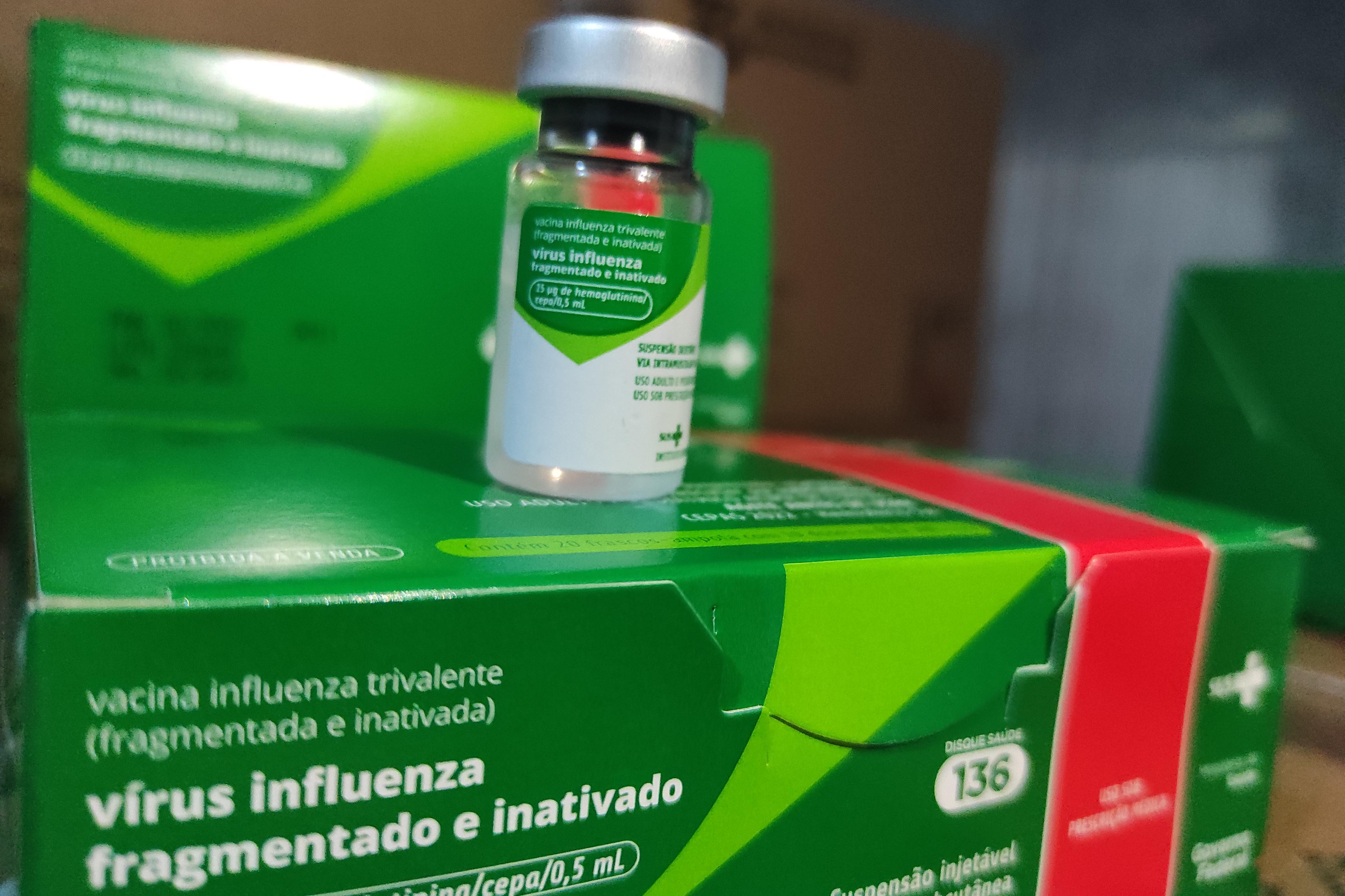 Com baixa adesão e estoque, Curitiba estende vacina contra a gripe para público em geral