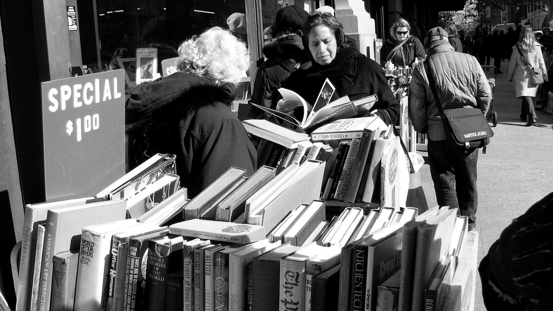 Nada no mundo virtual se compara com passear por uma livraria