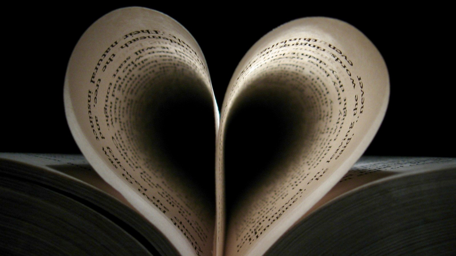 “O que ler agora?”, o podcast de livros do Plural, estreia 2ª temporada