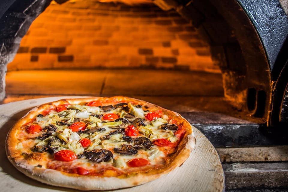 Mathilda abre terceira pizzaria em Curitiba e Funiculare expande para Portugal