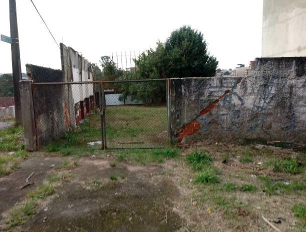 Uma (outra) casa abandonada preocupa o Boqueirão