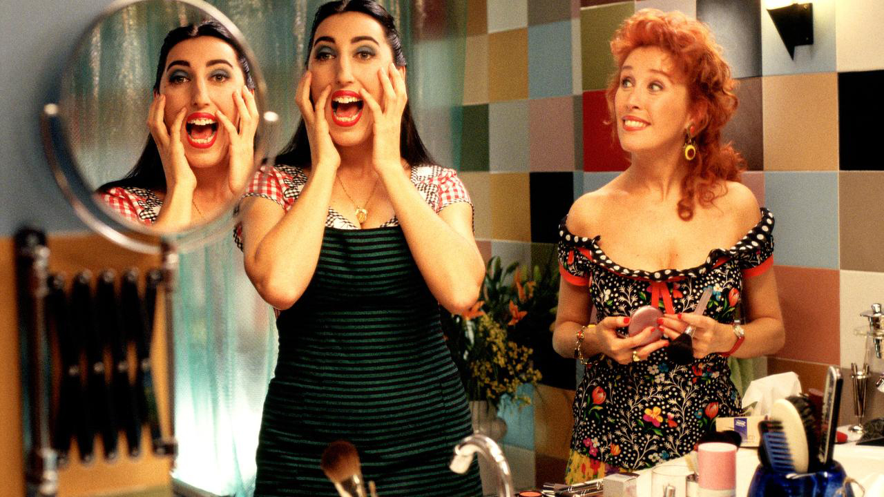 “Kika – Uma Noite para Pedro Almodóvar” traz o mundo do cineasta espanhol para o Wonka Bar