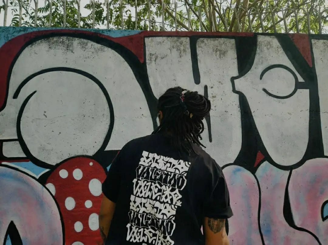 Perfil: Dpaula usa arte para falar de resistência nas ruas de Curitiba