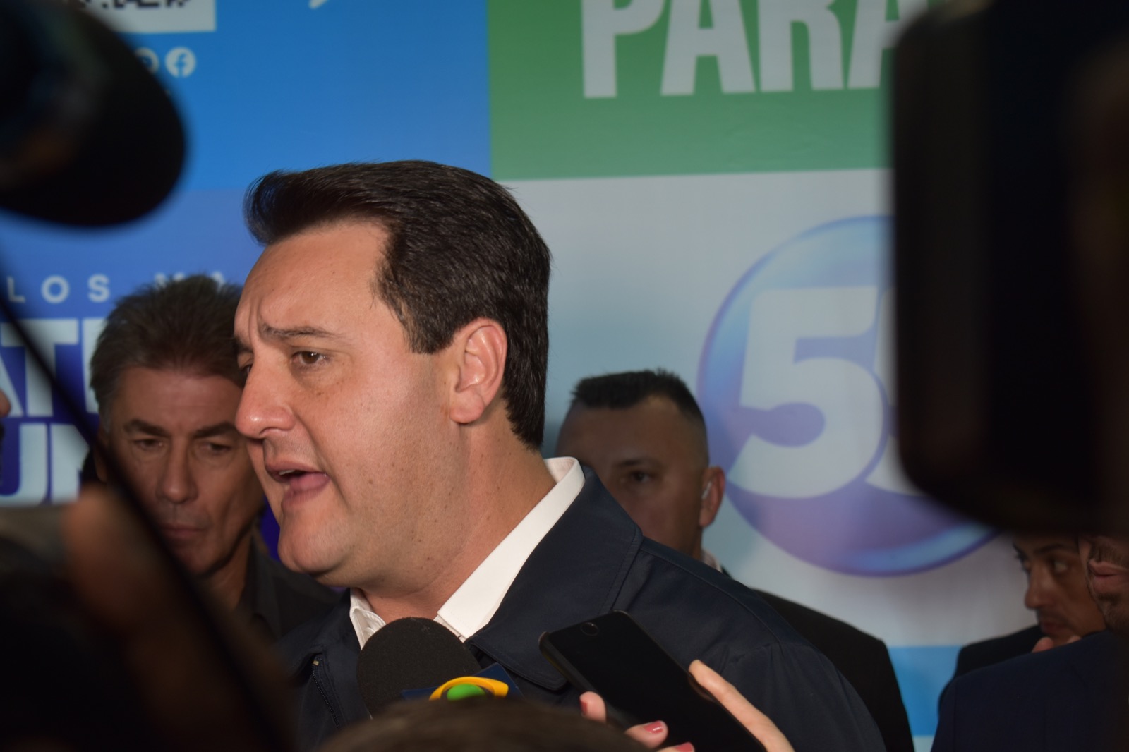 Ratinho terá de explicar programa espião contratado pelo Governo