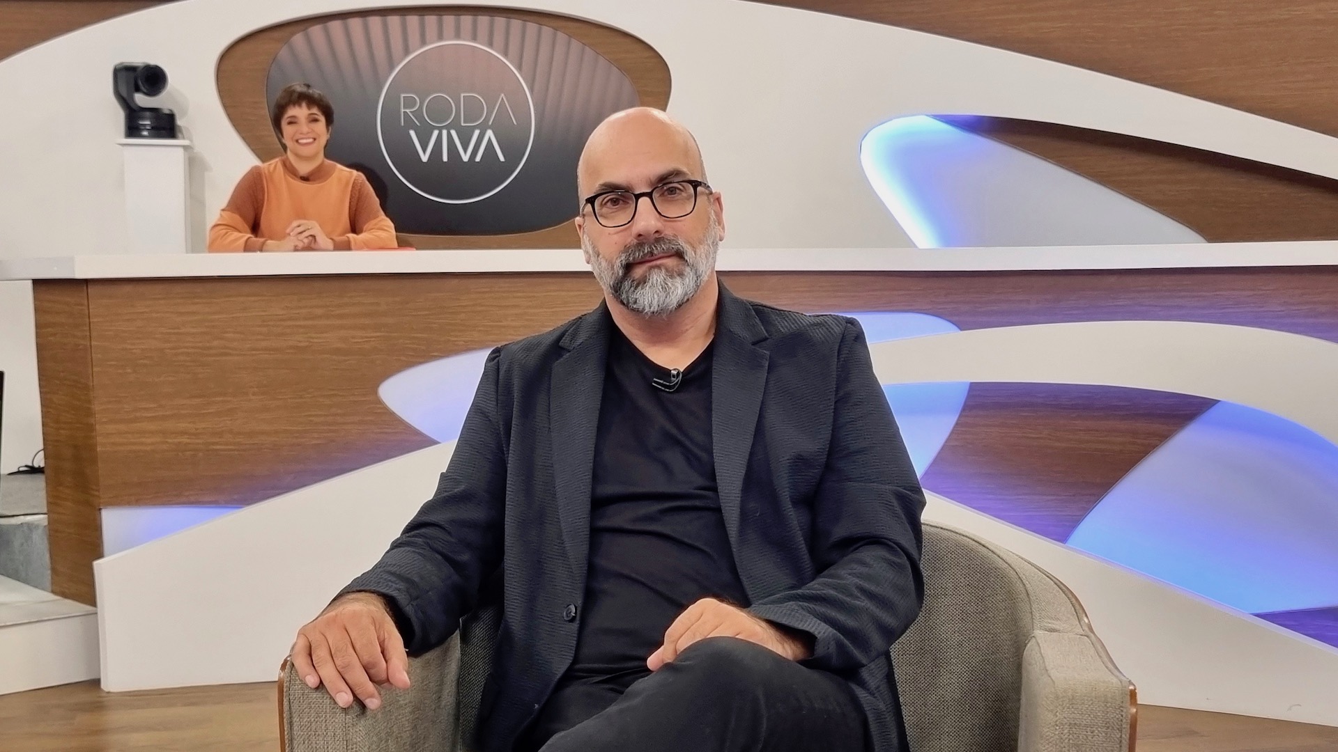 “Roda Viva” entrevista o escritor Valter Hugo Mãe