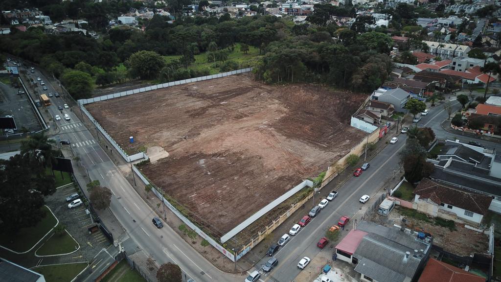 Angeloni começa a erguer unidade no hospital psiquiátrico do Bom Retiro e gera revolta
