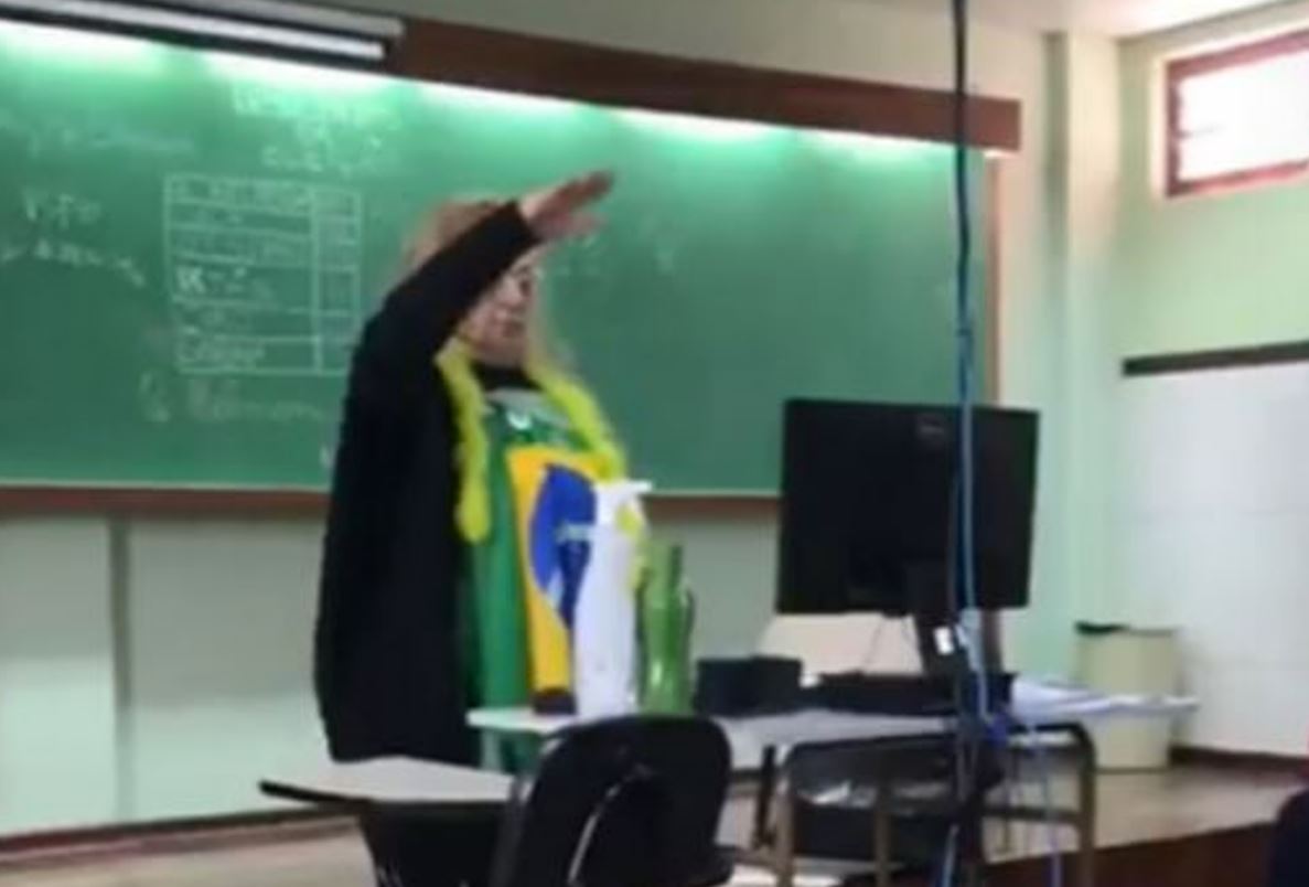 “Infelizmente tivemos que dispensar”, diz diretora sobre professora que fez saudação nazista