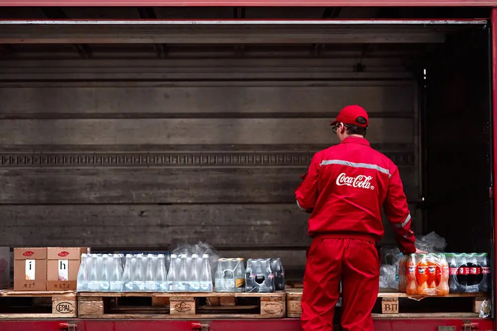 Ratinho cede em projeto de aumento ICMS que desagradou a Coca-Cola e Ambev