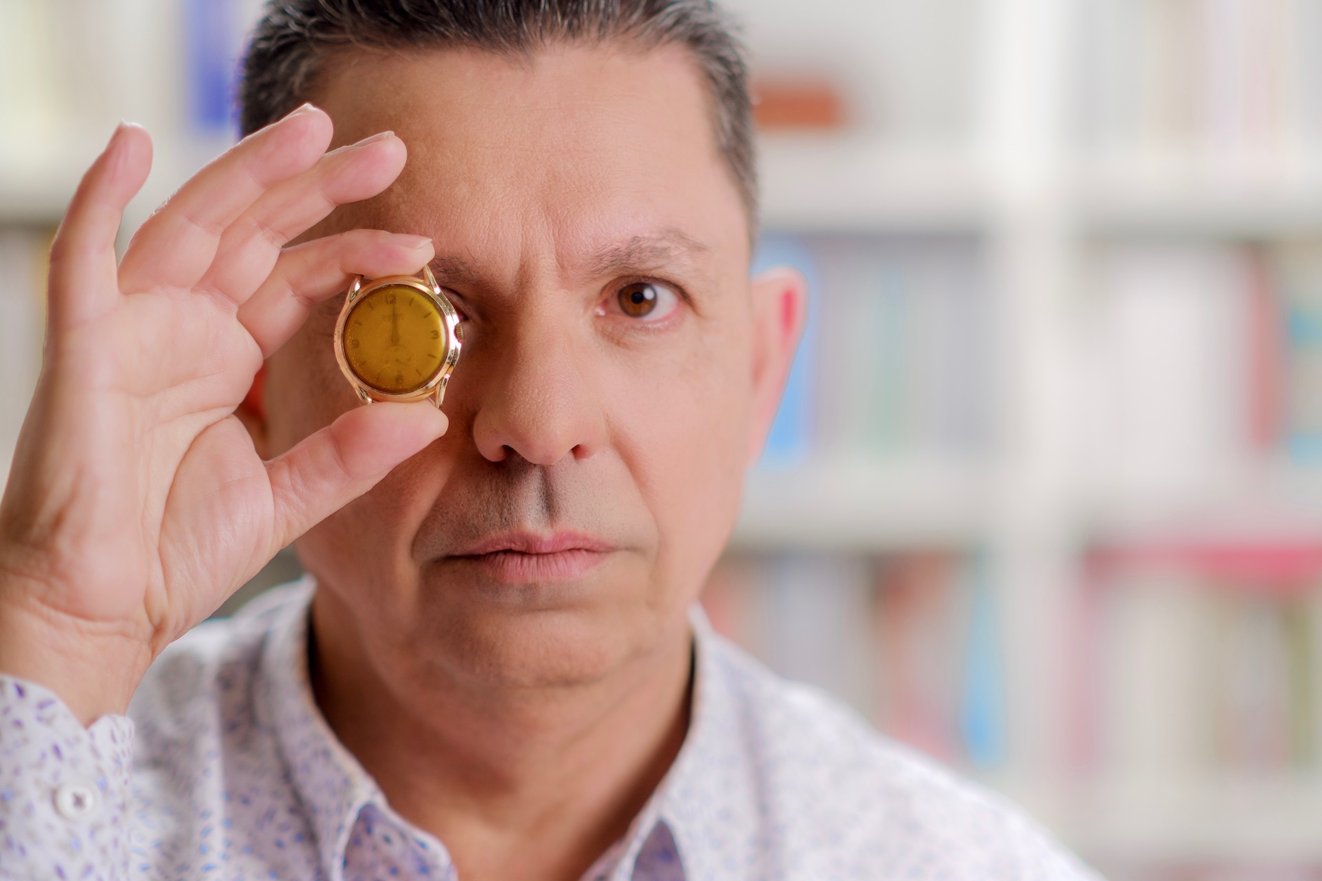 “Conhecer Portugal é antes de tudo testar uma alteridade na própria língua”, diz Miguel Sanches Neto