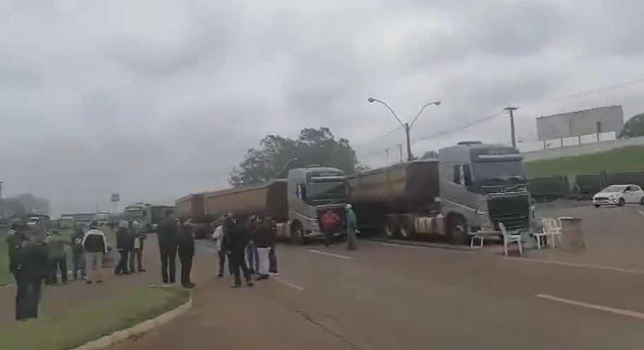 Bloqueios golpistas: grupos de whats tiveram participação de guardas municipais