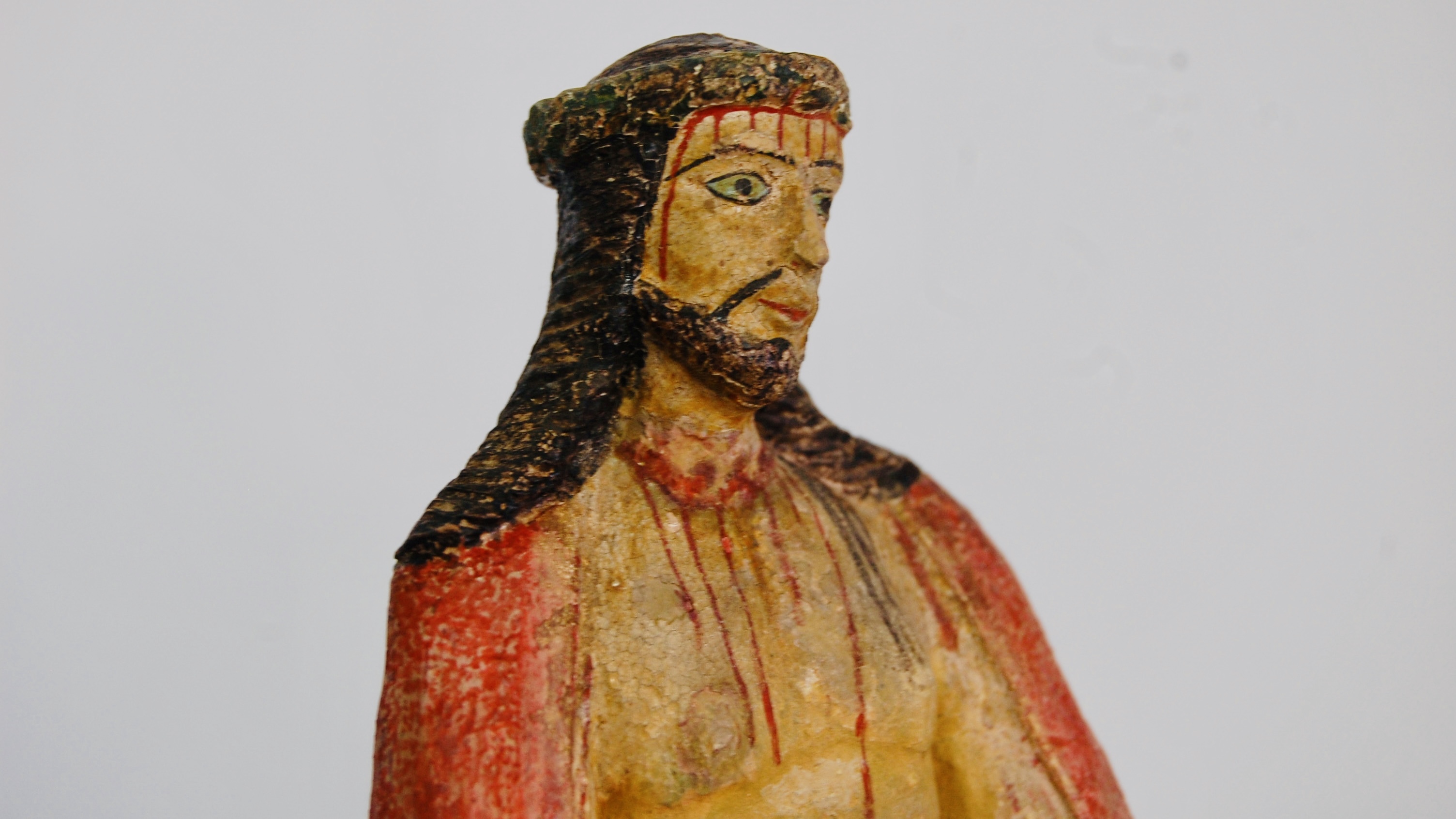 Restauração do Bom Jesus dos Pinhais da antiga Igreja Matriz de Curitiba é detalhada para o público