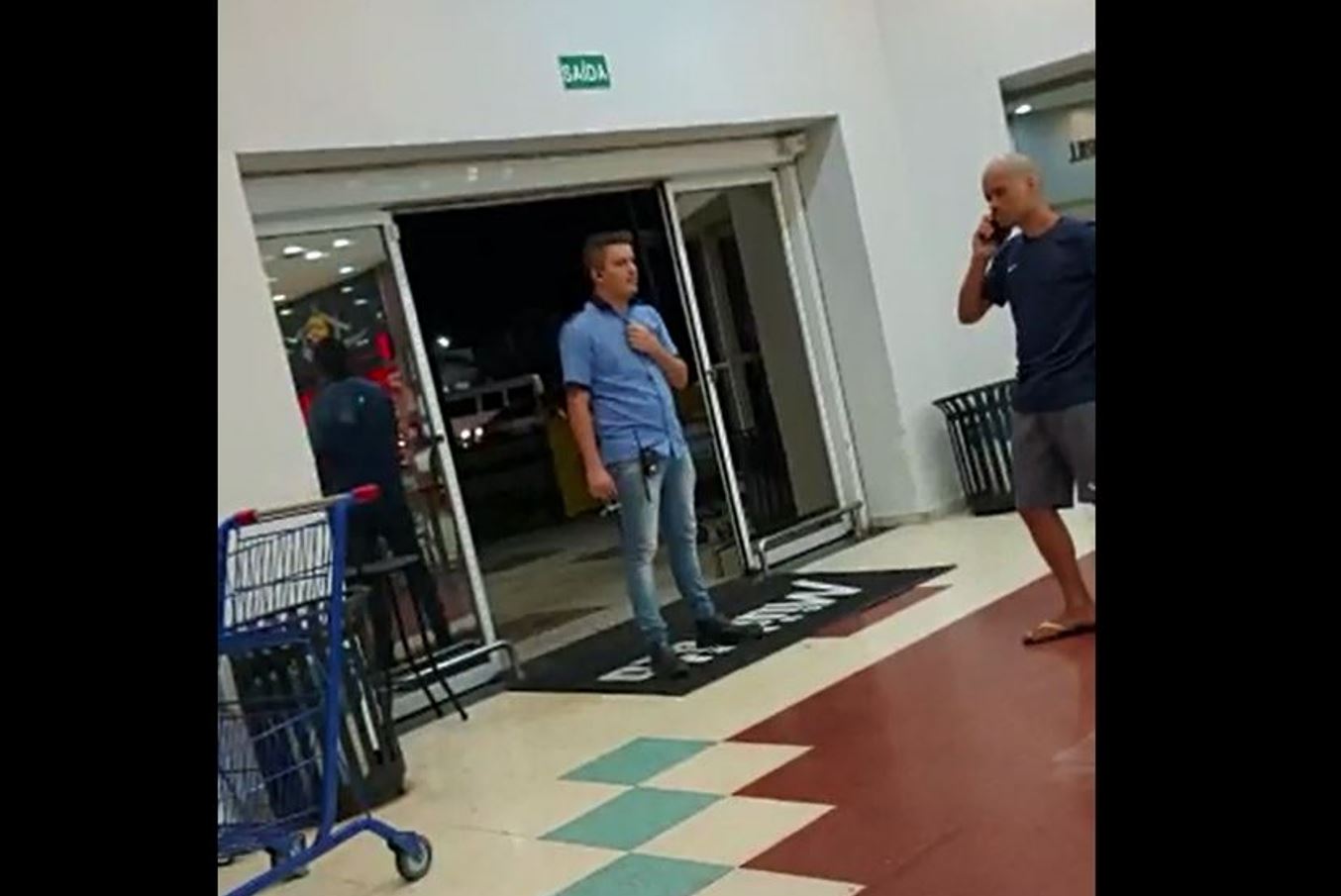 Curitiba: segurança aborda jovem negro no Super Muffato por “suspeita” de furto