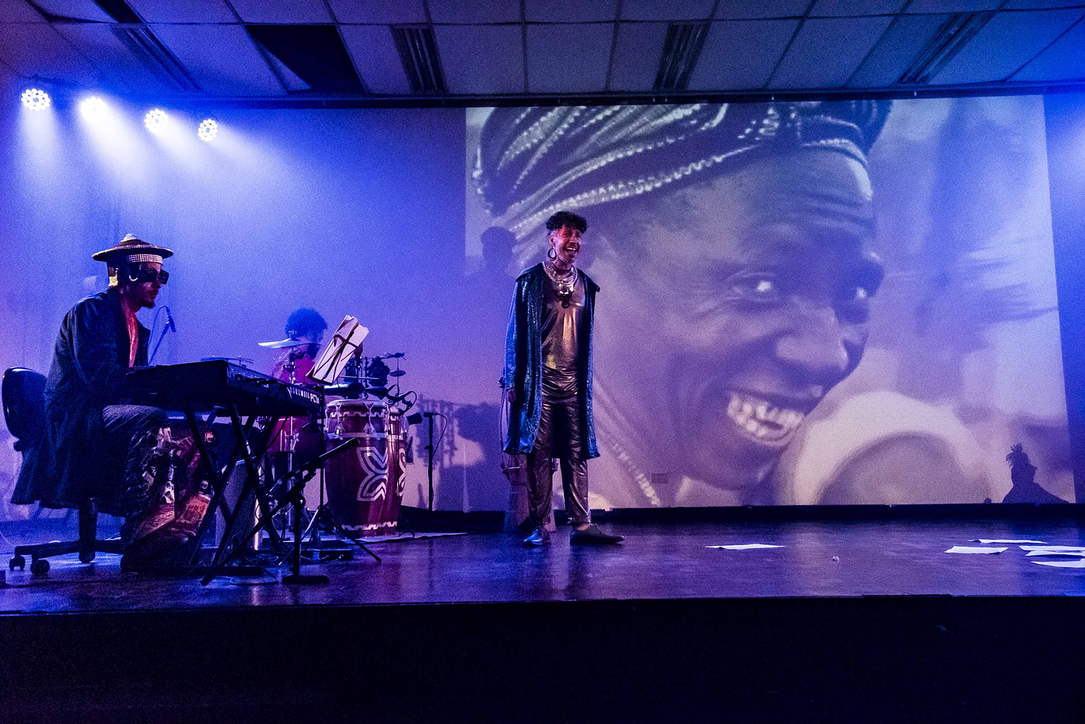 “Ópera Pop Afrofuturista” tem rap e estética urbana