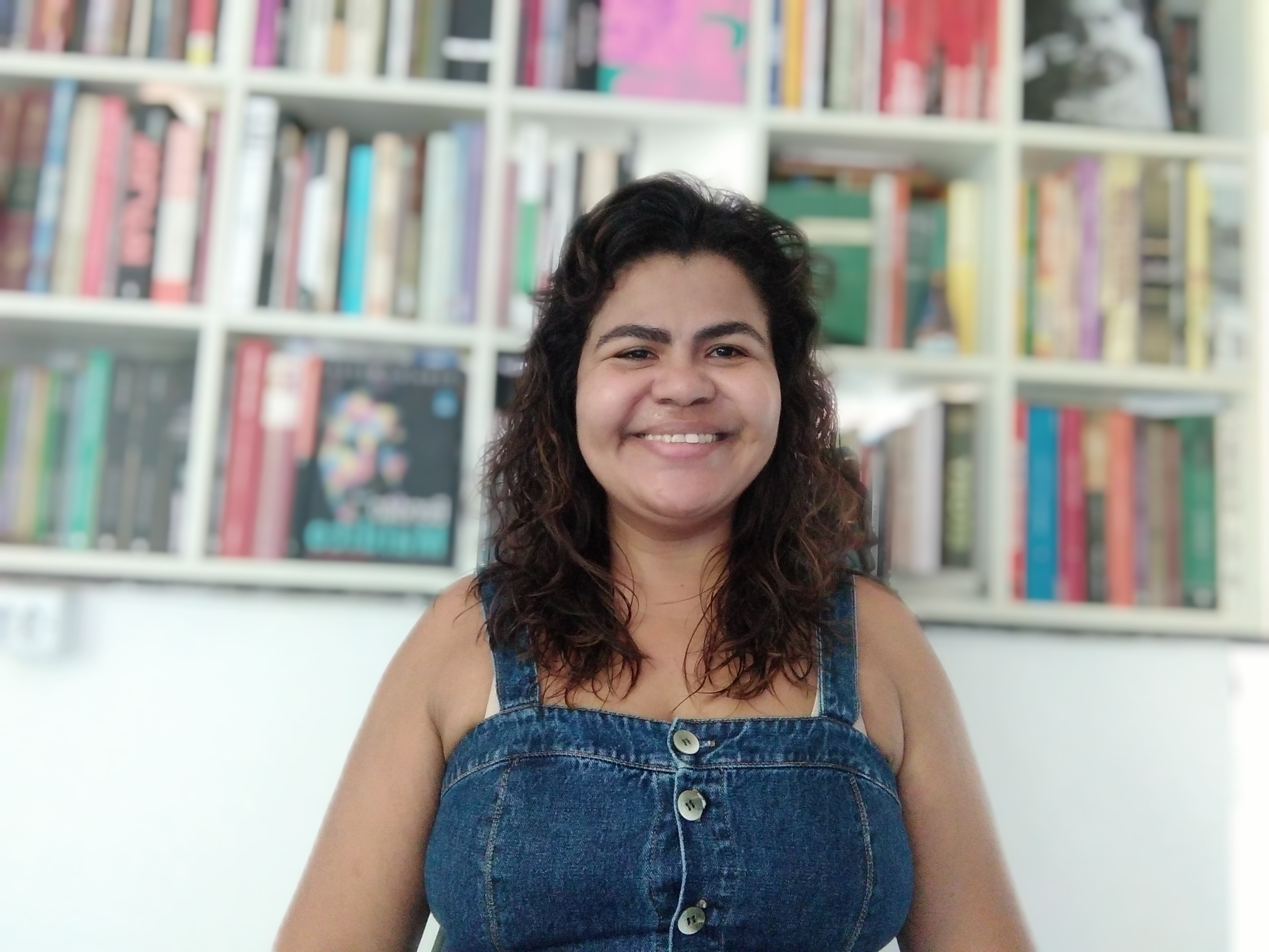 Para roteirista Sirlene Barbosa, HQs têm papel fundamental na educação