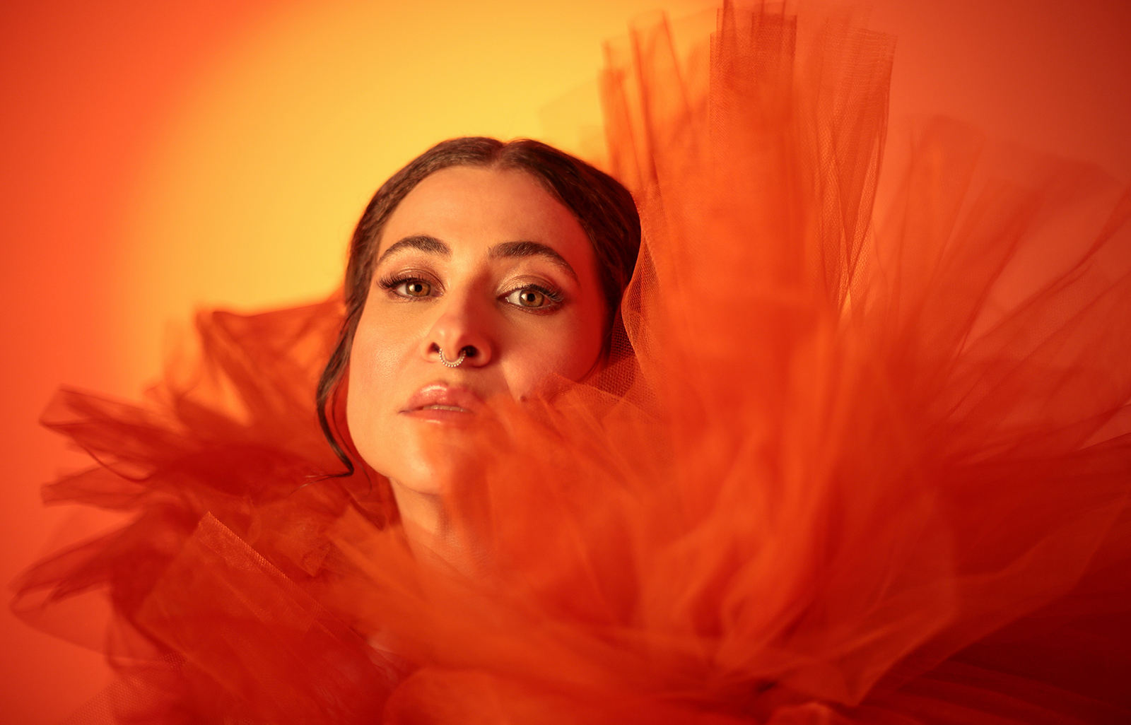"Virei cantora no susto", diz Uyara Torrente