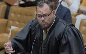 A legítima defesa do indefensável