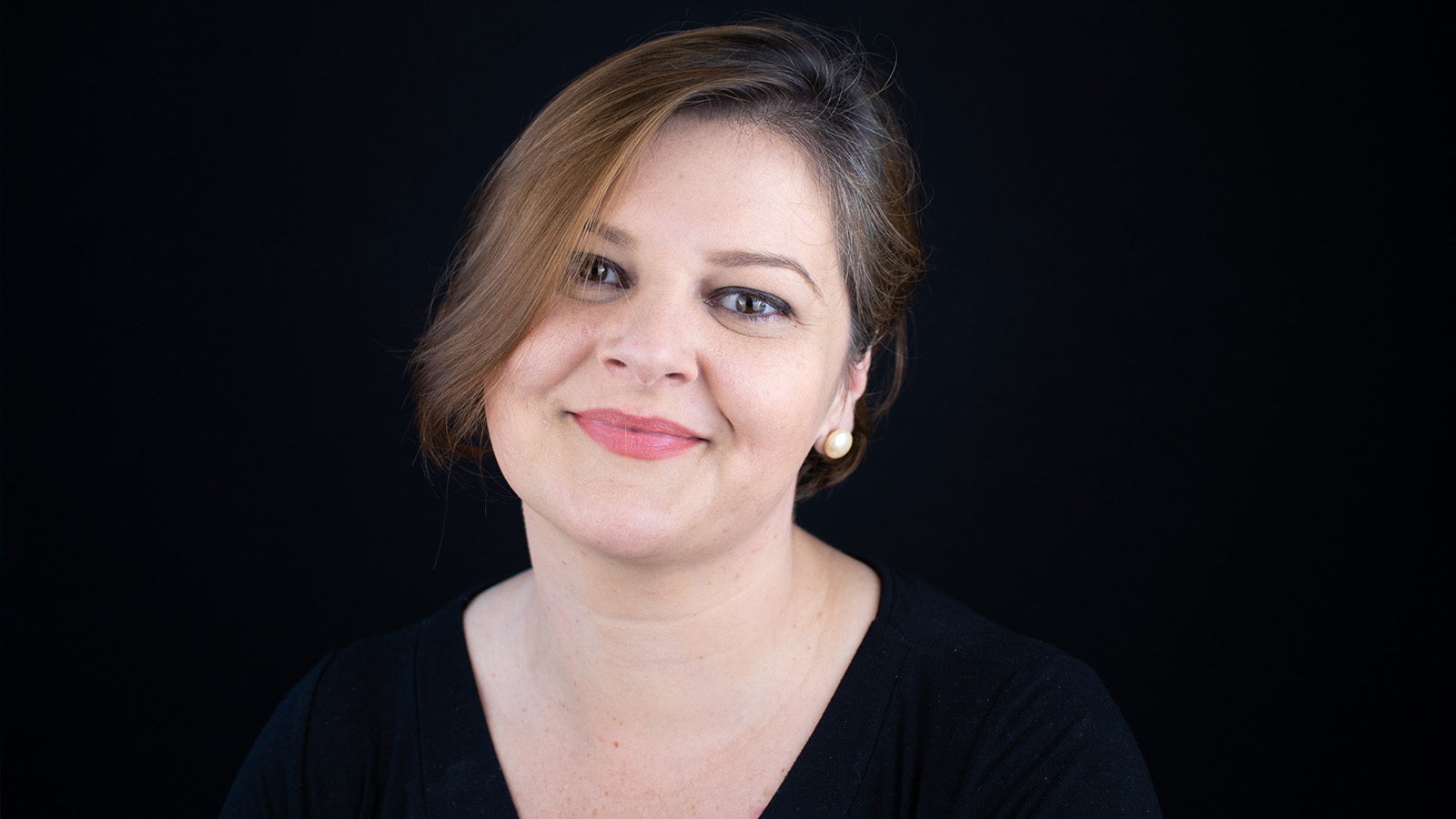 Anne Celli fala do teatro em sua vida e como foi estrear na direção de uma peça do Antropofocus