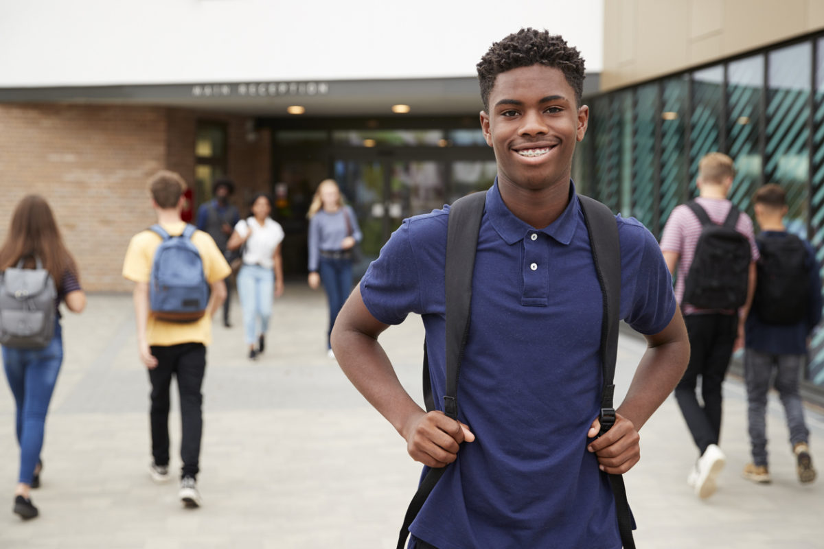 PUC tem bolsas de estudos para pessoas negras