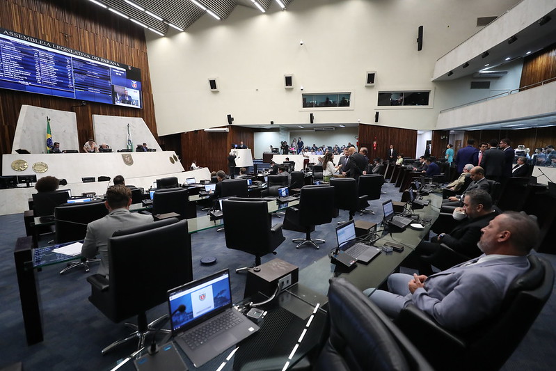 Para evitar deputados histriônicos e baixaria, Assembleia pensa em rever regimento
