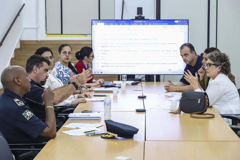 Prefeitura de Curitiba trava negociação com guardas municipais por questões econômicas