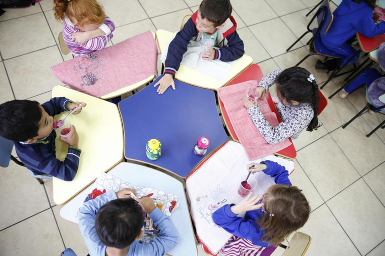 Prefeitura regulamenta profissional de apoio à inclusão nas escolas