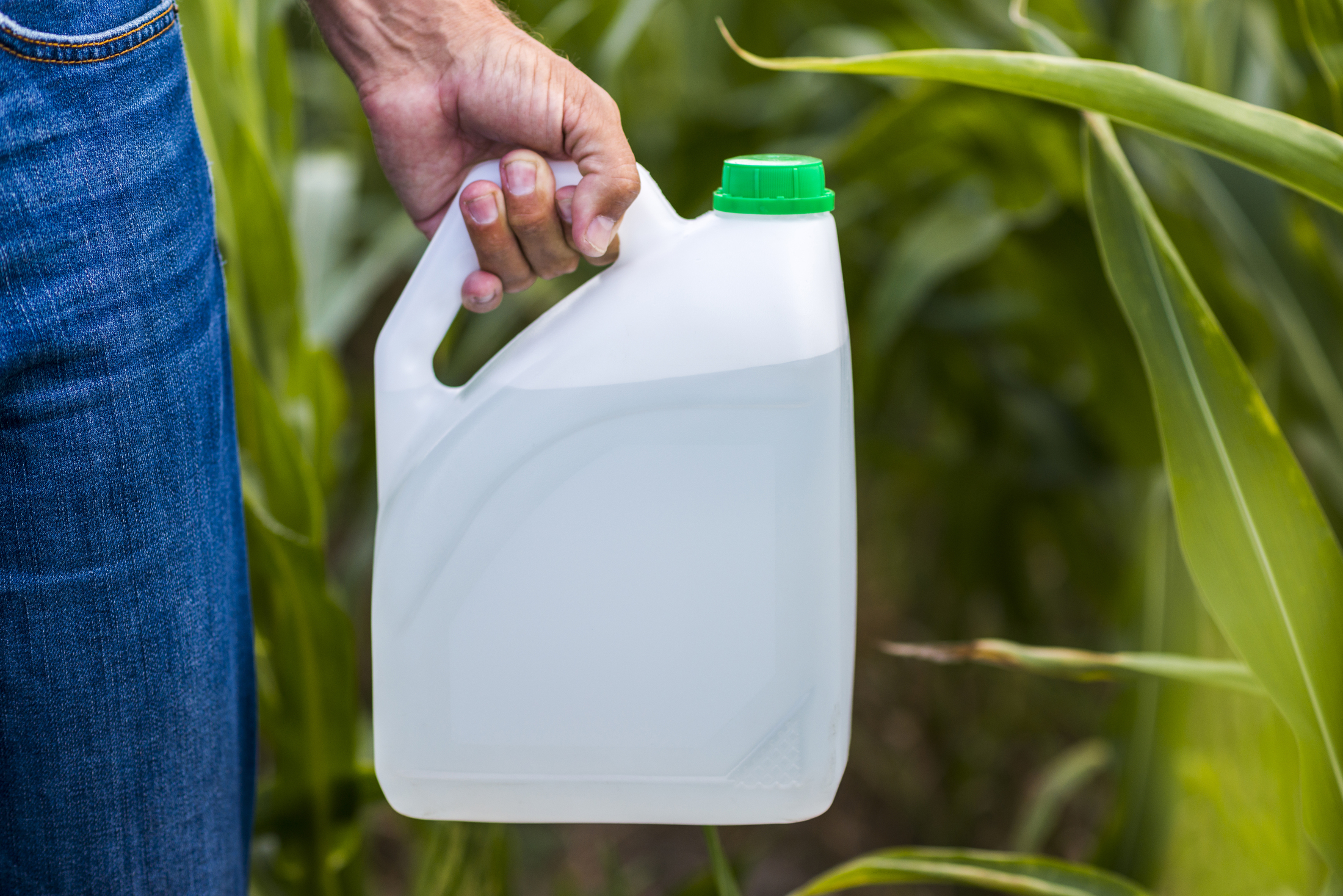 Terra Envenenada: quadrilha que vendia agrotóxicos ilegais no PR é condenada