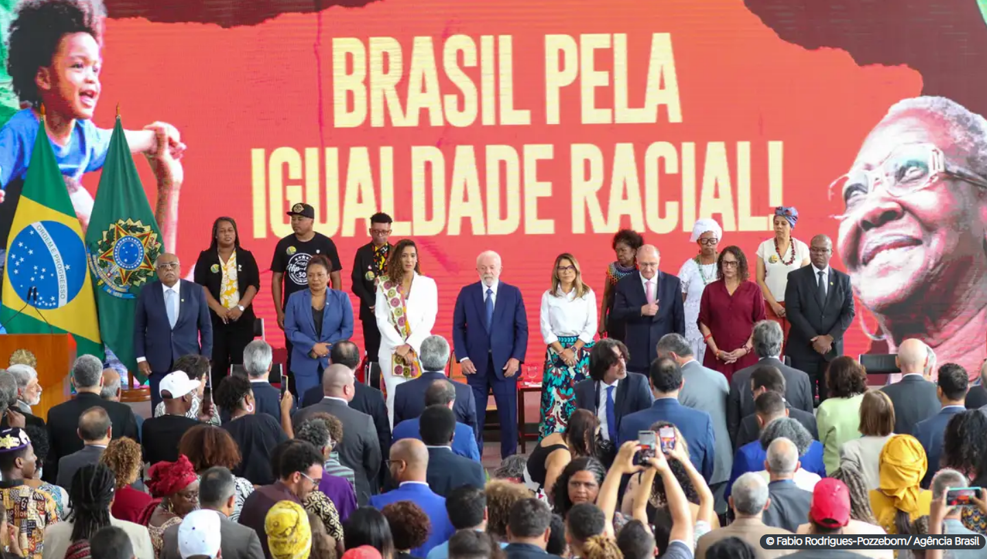 Lula sanciona dia da Consciência Negra como feriado nacional