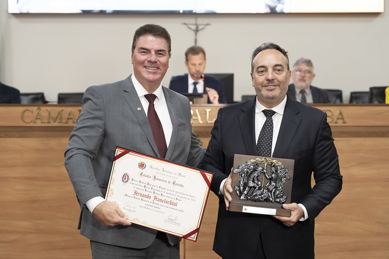Cassado por fake news, Francischini recebe honraria da Câmara de Curitiba