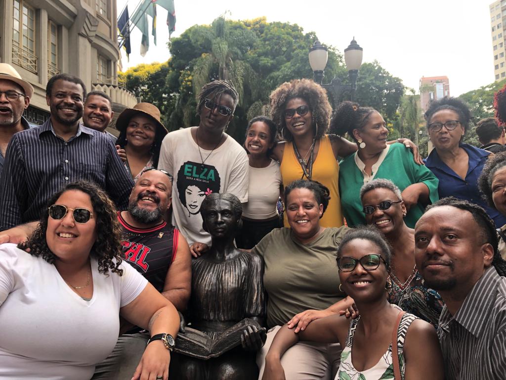 Estátua de Enedina reduz apagamento do povo negro em Curitiba