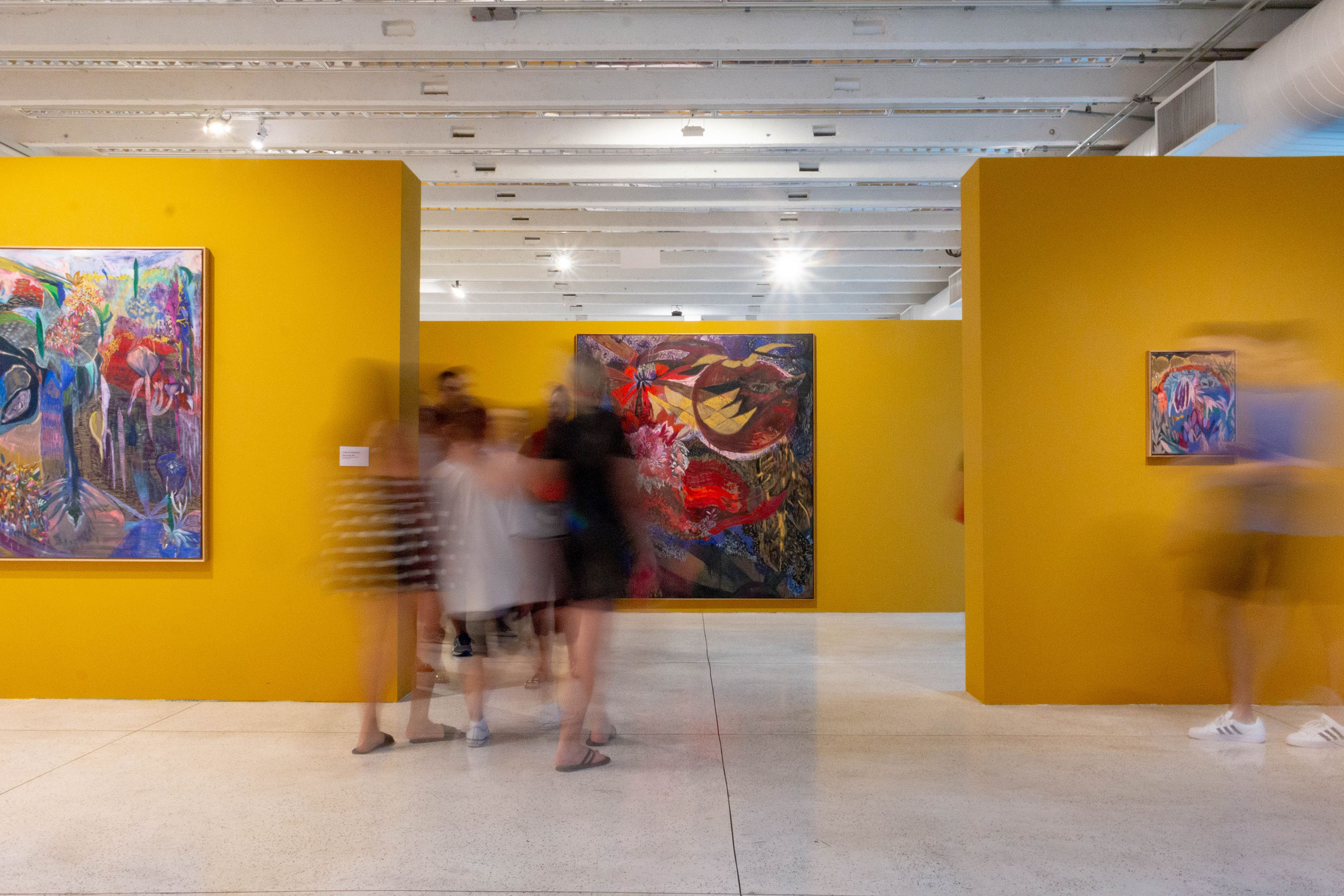 Sala Aberta do MAC promove interação entre artistas e visitantes