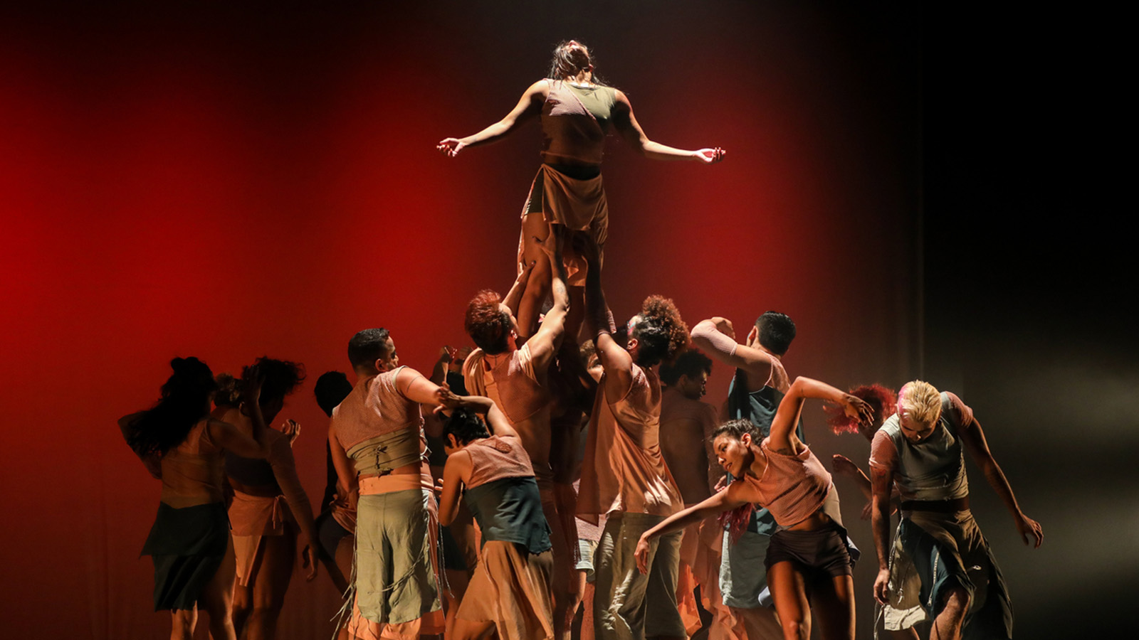 Corpo de Dança do Amazonas chega a Curitiba com espetáculos gratuitos