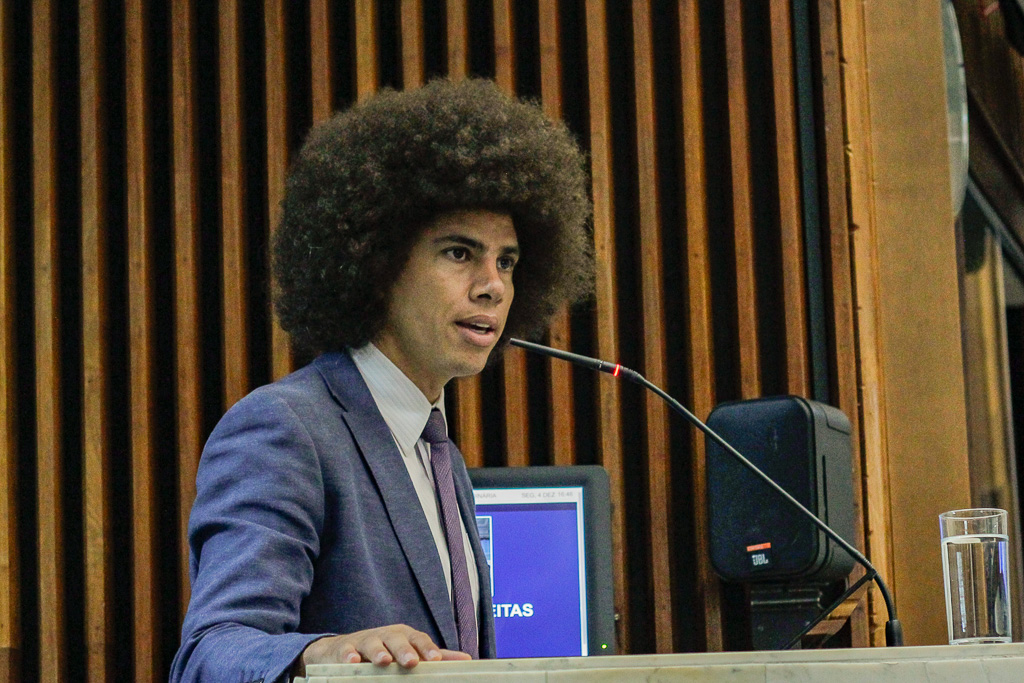 TJ confirma condenação de Renato Freitas por desacato. Caso pode levar à perda de mandato