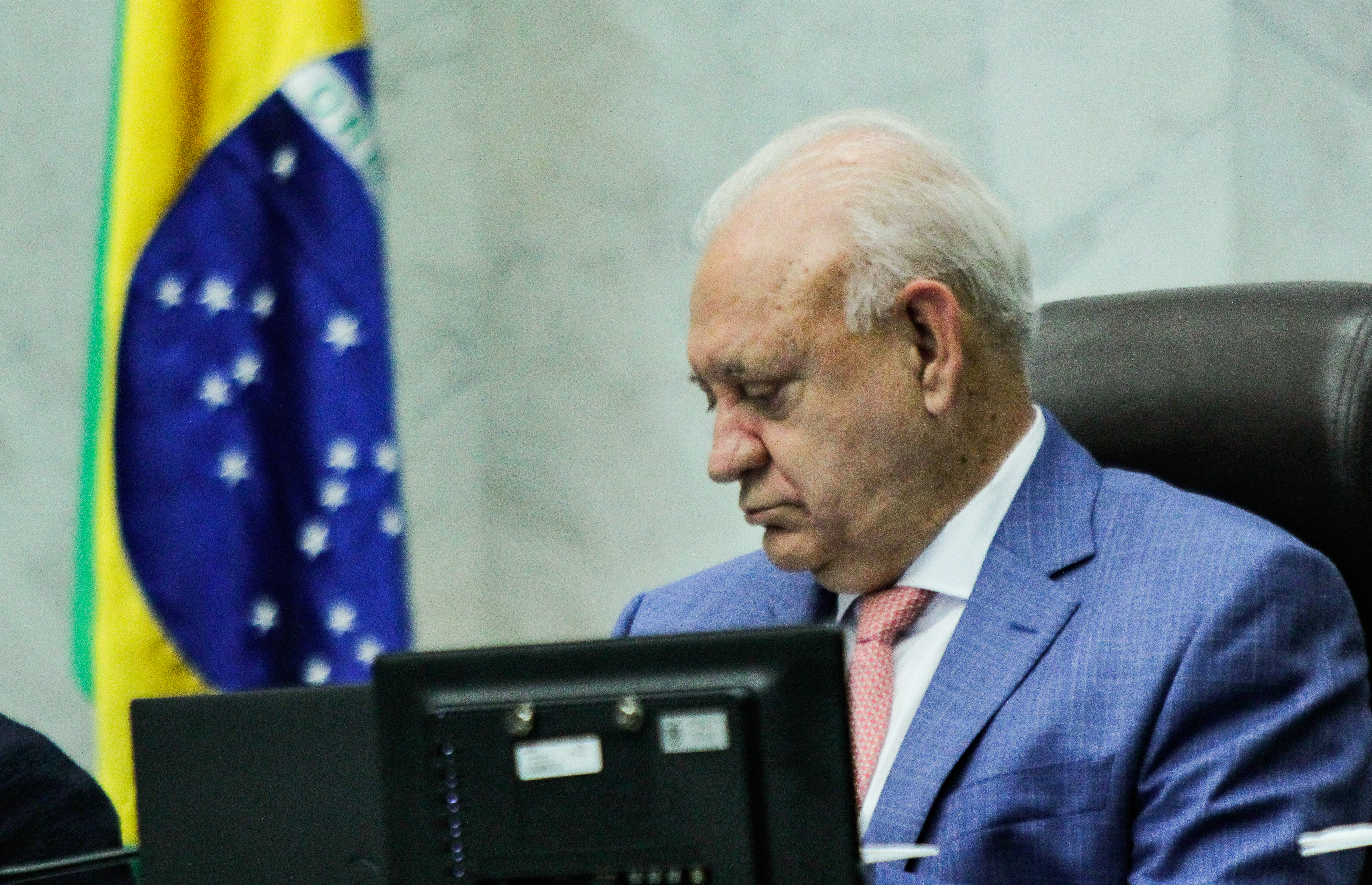 Prestes a ir ao Conselho de Ética, Traiano começa o ano fugindo da imprensa