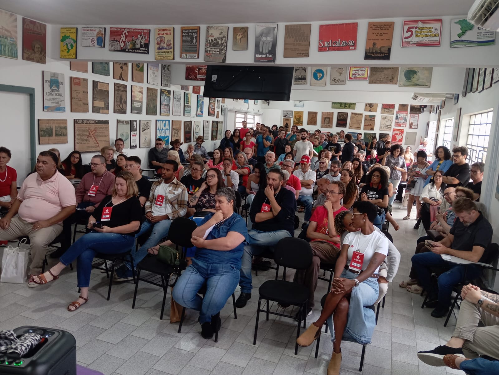 Ala contrária a Ducci se impõe e filiados decidirão rumo do PT em Curitiba