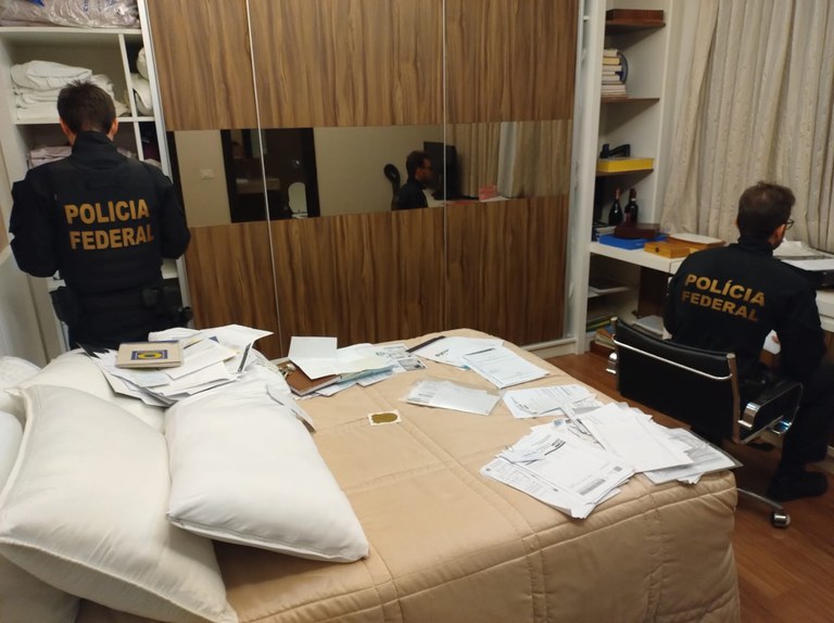 PF deflagra operação em Curitiba contra desvios milionários no SUS