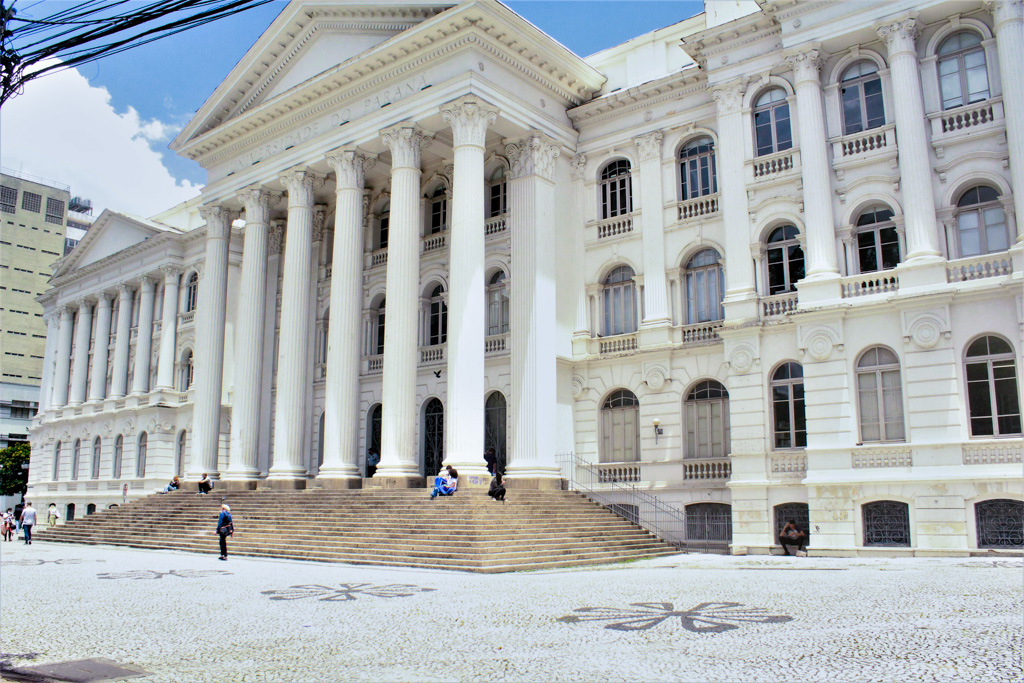 Decisão do Ministério Público Federal ameaça a autonomia universitária