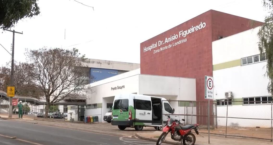 Com tomógrafo quebrado, governo paga R$ 100 mil por mês a clínica particular