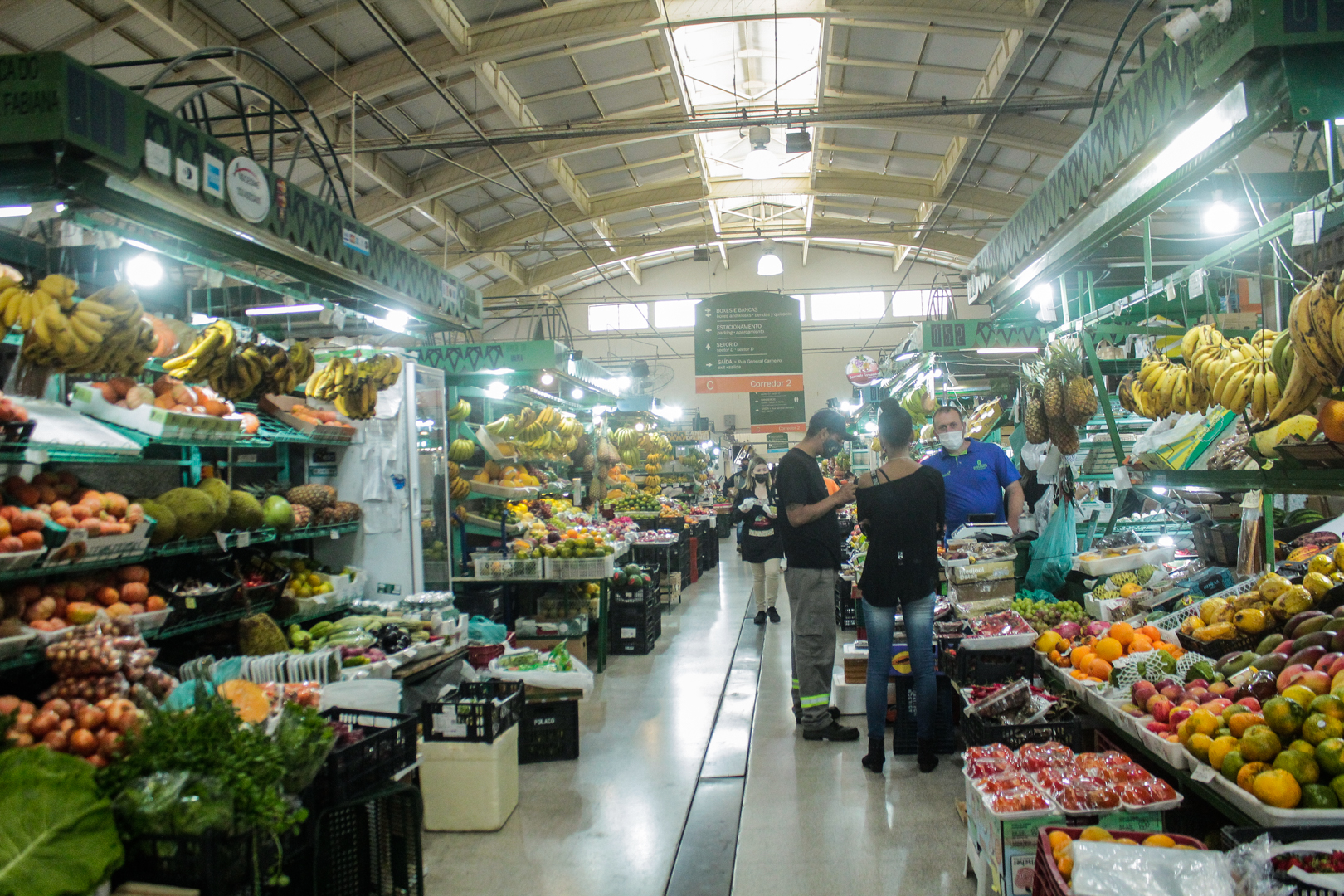Restaurantes do Mercado Municipal de Curitiba abrem no feriado