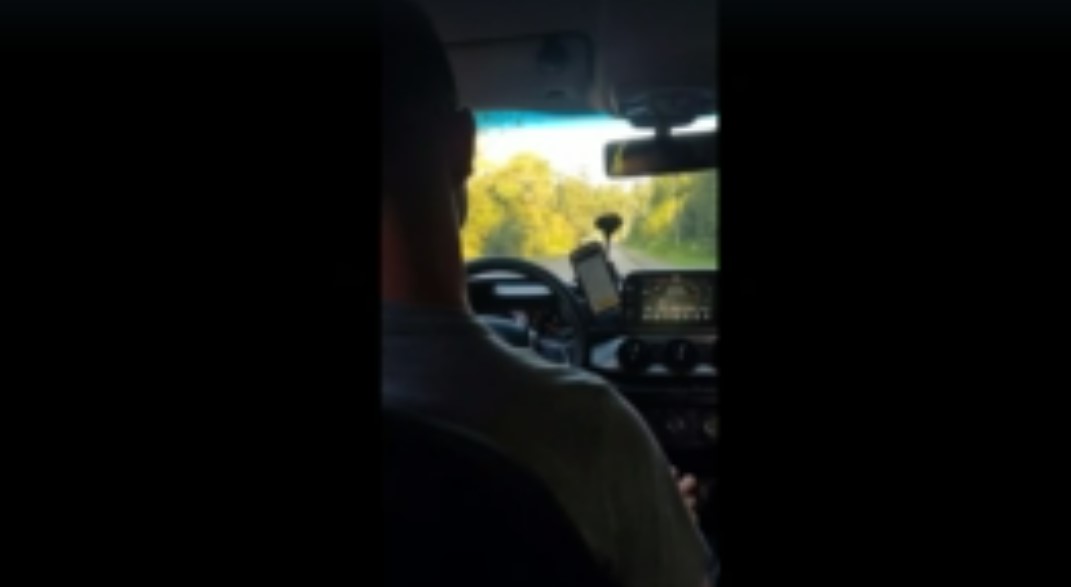 99 Táxi terá de indenizar passageira agredida por motorista em Piraquara