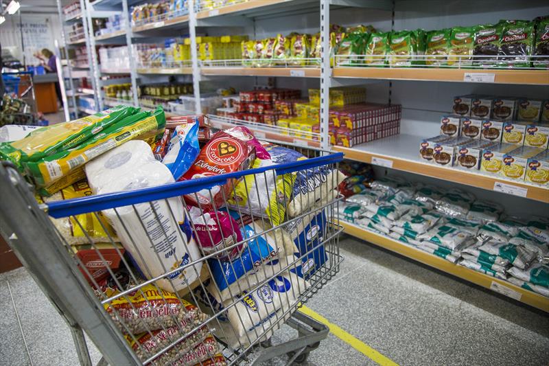 Curitiba está entre as capitais do Brasil com cesta básica mais cara