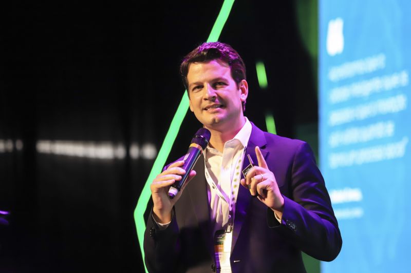 Eduardo Pimentel é o candidato entrevistado pelo Plural nesta terça