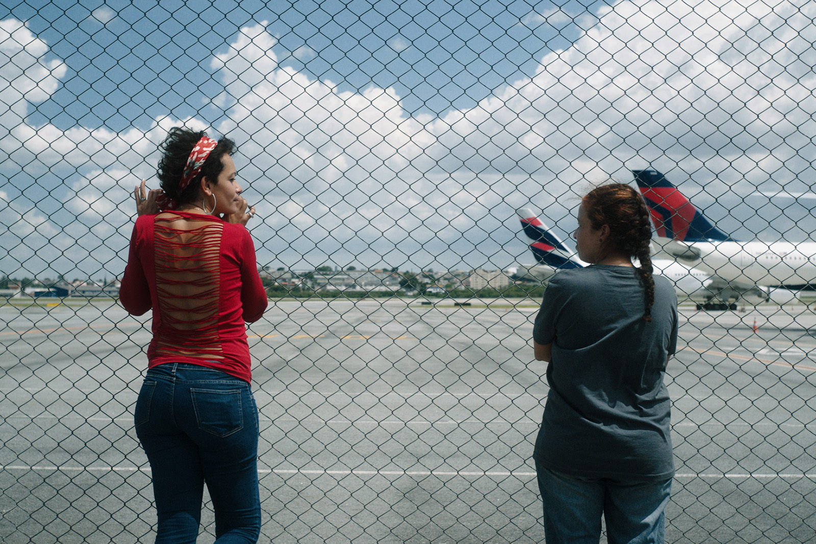 Filme "O Estranho" tem sessão com bate-papo em Curitiba