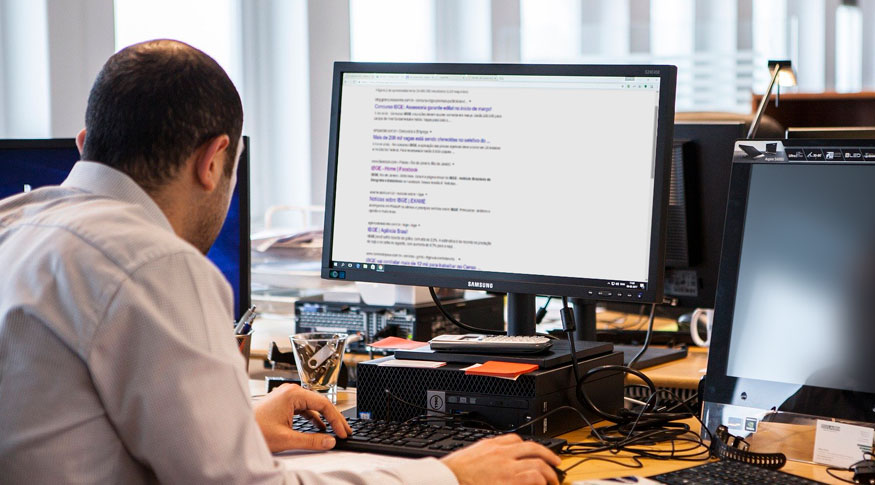 Câmera ligada ininterruptamente no 'home office' gera indenização