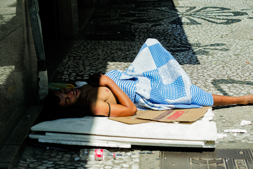 InRua promove café da manhã para pessoas em situação de rua em Curitiba