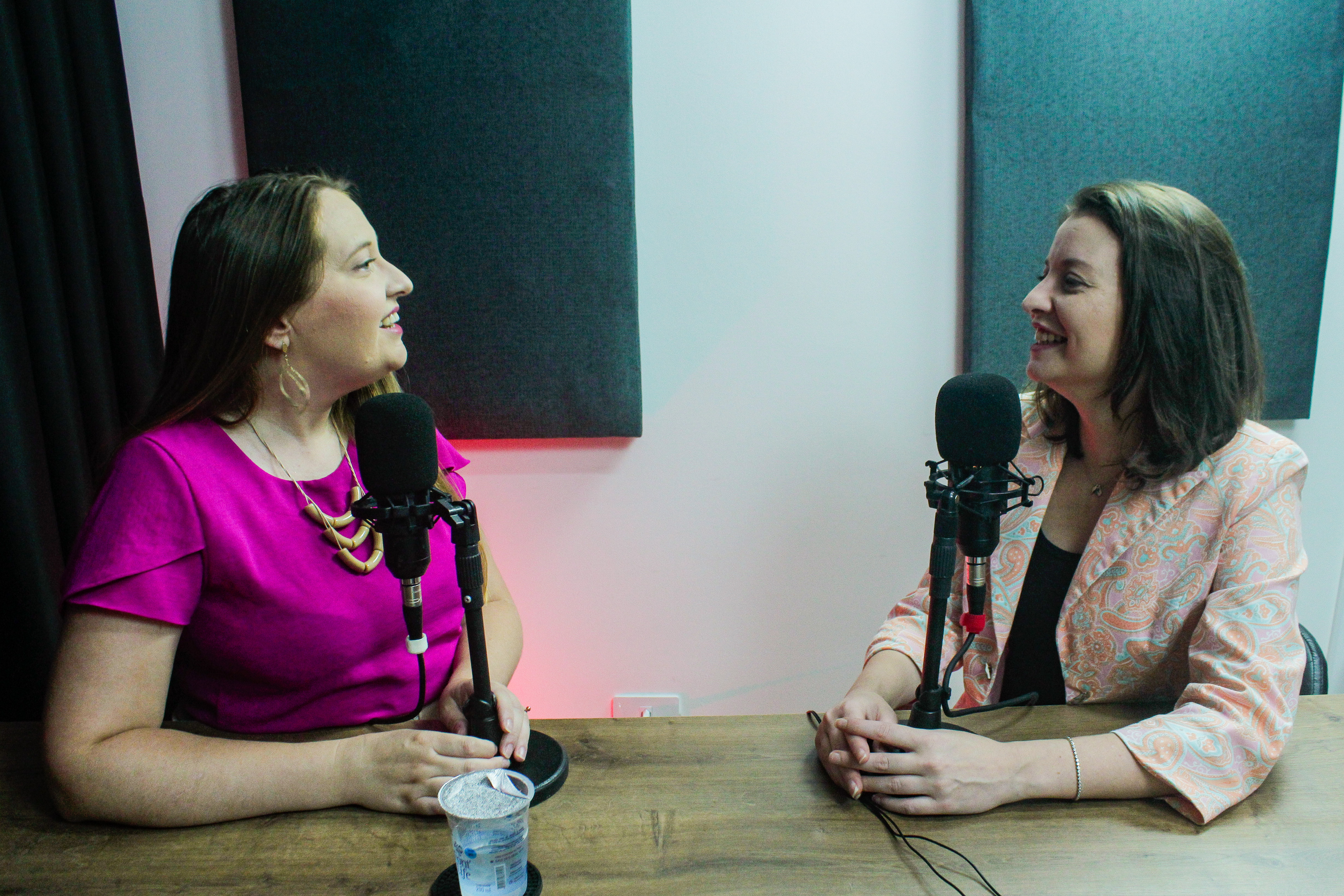 Direito no Plural é finalista do Prêmio Melhores Podcasts do Brasil; Veja como votar
