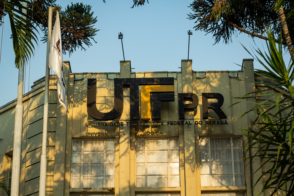UTFPR abre inscrições para concurso público com salários de R$ 10 mil