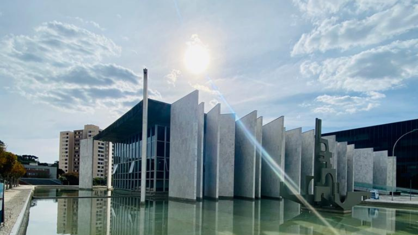 Tribunal de Contas prevê gastar R$ 28,5 milhões em "retrofit" repleto de mármores