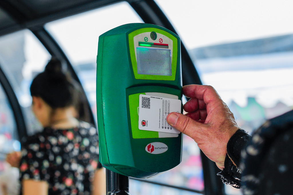 Curitiba terá transporte gratuito no segundo turno