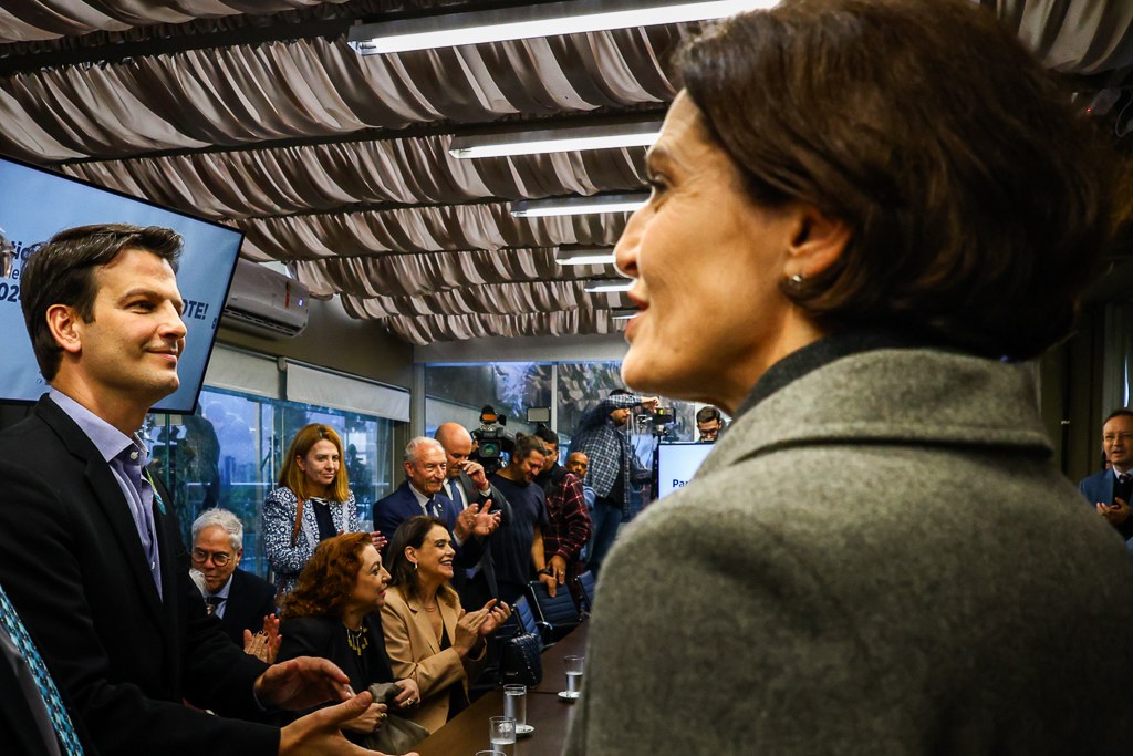 Cristina Graeml e Eduardo Pimentel assinam “Pacto Eleições 2024 no Caminho da Paz”