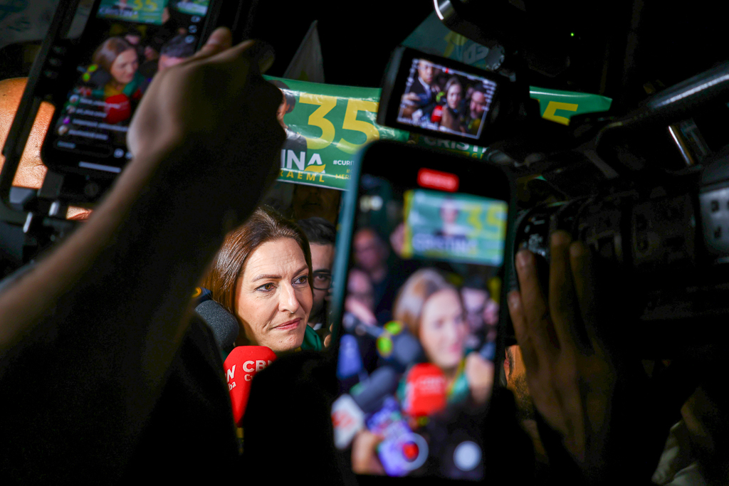 Cristina Graeml tenta barrar divulgação da pesquisa Quaest prevista para sábado